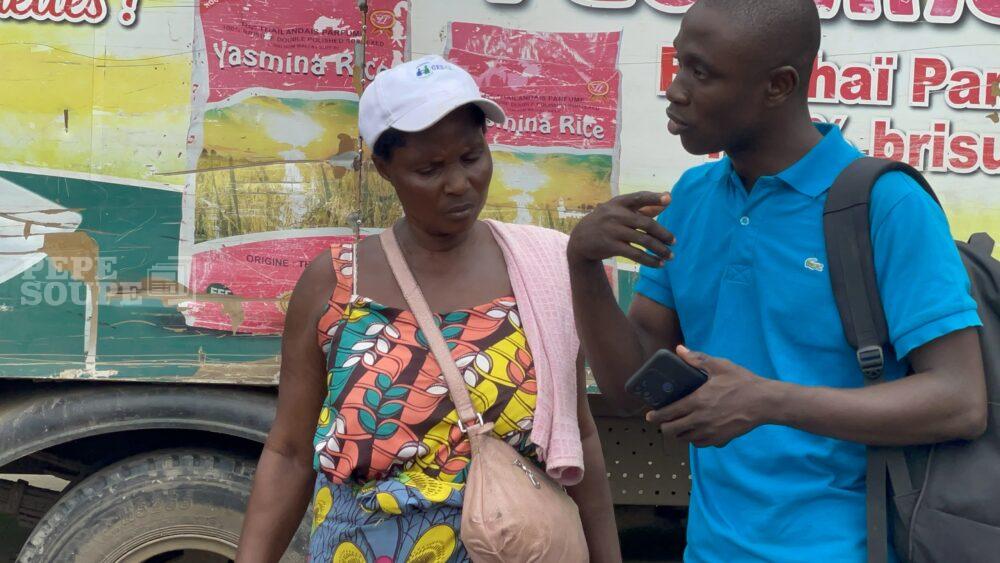 un-patient-expliquant-ses-besoins-à-Maman-Agboville