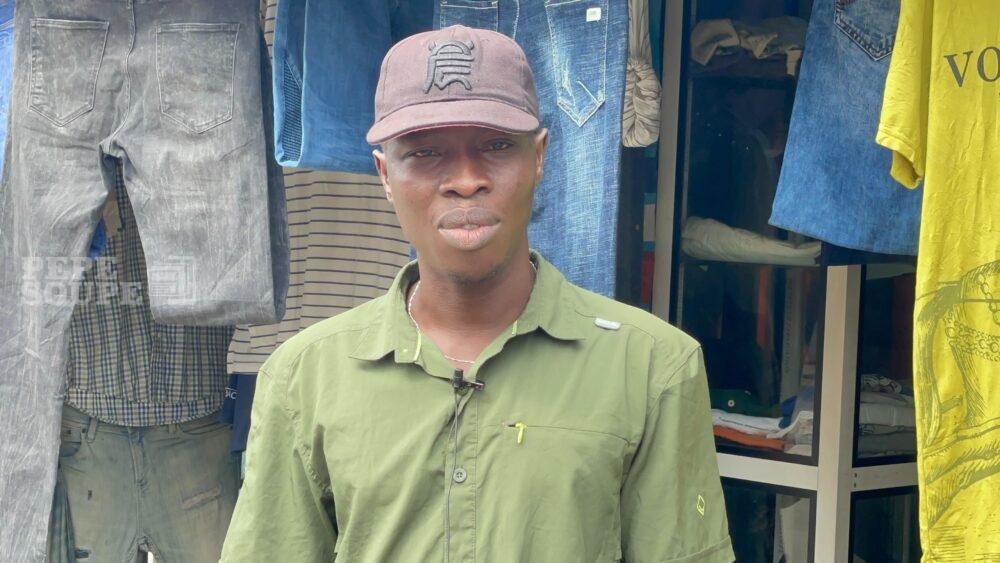 Bamba Moustapha, propriétaire d’une boutique de vêtements à Samaké.